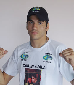 Caiubi disputa o Mundial já de olho no UFC e no K-1.